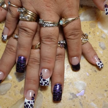 Holly Nails - Nail Salons Near Me - Auburn, California