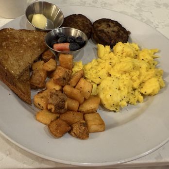 Titches Lobby Bar and Bistro - Farmers Market Breakfast! - Lounges Near Me - Dallas, Texas Titches Lobby Bar and Bistro - Farmers Market Breakfast! - Lounges Near Me - Dallas, Texas