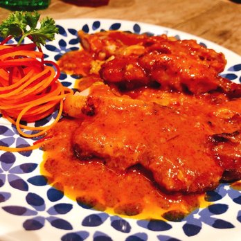 Koh Lipe - Grilled chicken with coconut curry sauce - Thai Near Me - Toronto, Ontario Koh Lipe - Grilled chicken with coconut curry sauce - Thai Near Me - Toronto, Ontario