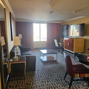 Excalibur Hotel - Entry living room with a full size pull out sofa bed - Hotels Near Me - Las Vegas, Nevada Excalibur Hotel - Entry living room with a full size pull out sofa bed - Hotels Near Me - Las Vegas, Nevada