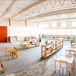 Okanagan Montessori Elementary Preschool & Daycare