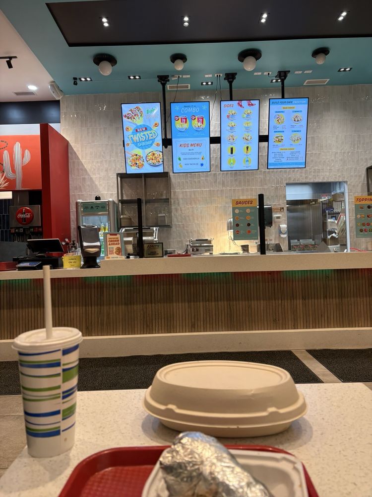 Barrio Burrito Bar
