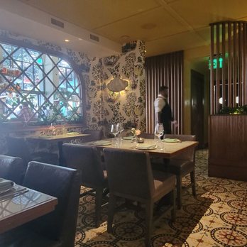 Marisi - Lemon dining room - Italian Near Me - La Jolla, California Marisi - Lemon dining room - Italian Near Me - La Jolla, California