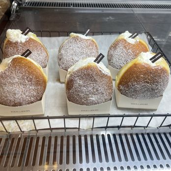 Tous Les Jours - Doughnut - Bakeries Near Me - Northridge, California Tous Les Jours - Doughnut - Bakeries Near Me - Northridge, California