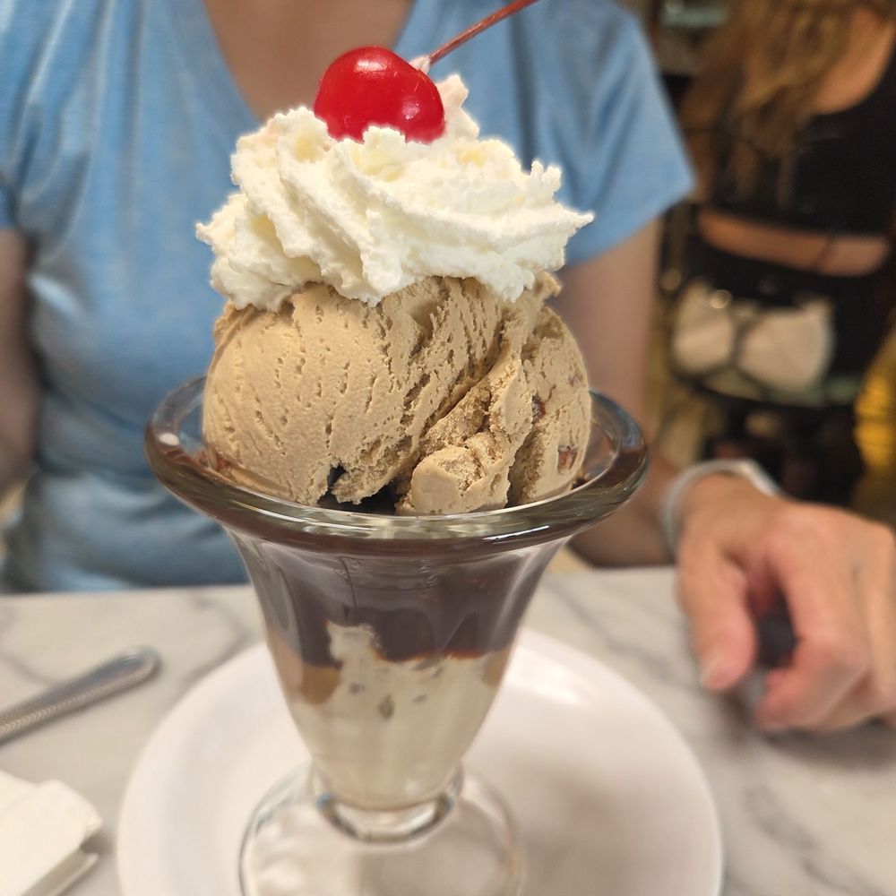 Fentons Creamery - Black and tan - Ice Cream & Frozen Yogurt Near Me - Oakland, California Fentons Creamery - Black and tan - Ice Cream & Frozen Yogurt Near Me - Oakland, California