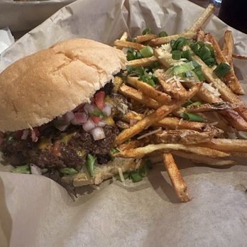 Ryan's on York - Burger Garlic Parmesan Fries - American Near Me - Manitowoc, Wisconsin