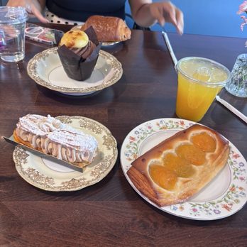 ID-Eclair - Pastries - Bakeries Near Me - Pasadena, California