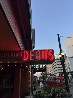Dean's Downtown by null