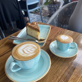 Luka Restaurant - cappuccino, cortadito & cake with dulce de leche. - Latin American Near Me - Doral, Florida Luka Restaurant - cappuccino, cortadito & cake with dulce de leche. - Latin American Near Me - Doral, Florida
