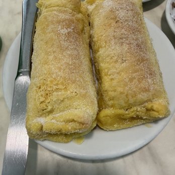Casa Piriquita - "Pillows" - Cafes Near Me - Sintra, 11