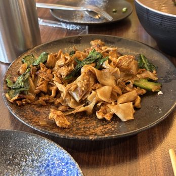 Siam Station - Pad see ew - Thai Near Me - Milpitas, California
