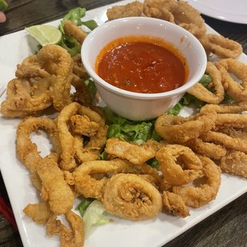 Las Palmas Restaurant - Calamares Fritos - Cuban Near Me - West New York, New Jersey Las Palmas Restaurant - Calamares Fritos - Cuban Near Me - West New York, New Jersey