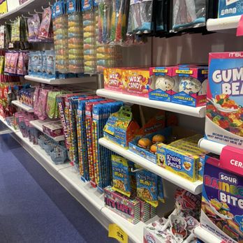 IT'SUGAR - Candy Stores Near Me - Durham, North Carolina