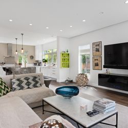 Claudia San Roman Real Estate - Best Realtor in Pinecrest