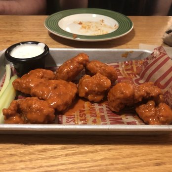 Applebee's Grill + Bar - American Near Me - Rolla, Missouri