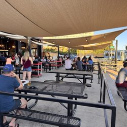 Station 26 Brewing - Outdoor seating
