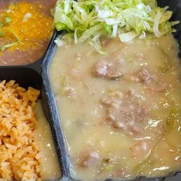 Green Chili Combo Plate.i need a spoon.