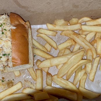 MARKET Seafood Eatery - Crab roll and fries - Seafood Near Me - Edmonds, Washington MARKET Seafood Eatery - Crab roll and fries - Seafood Near Me - Edmonds, Washington