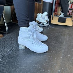 ProSwizzles - Trying on new boots