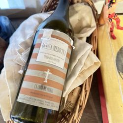 La Cruz de Comal Wines