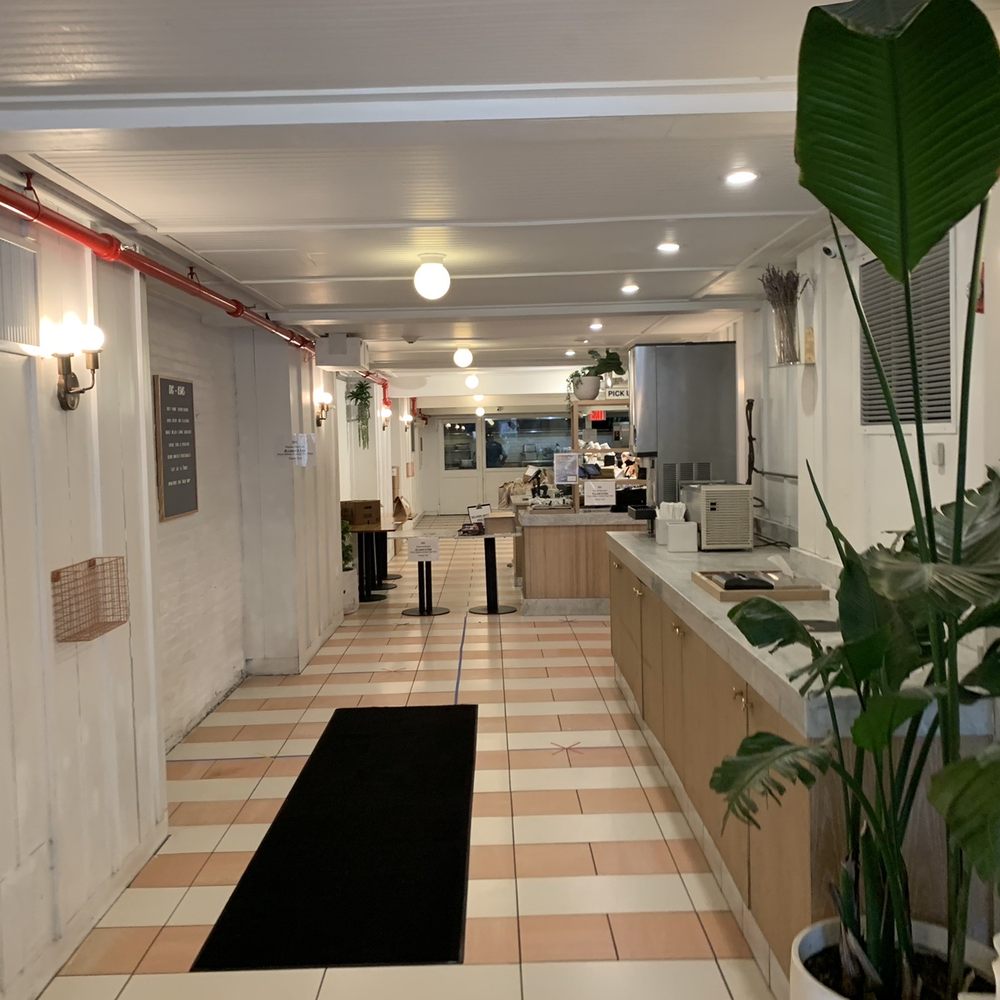 Dig Inn - Inside - New American Near Me - New York, New York