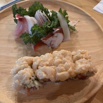 Akino - Sushi Bars Near Me - Elmhurst, New York