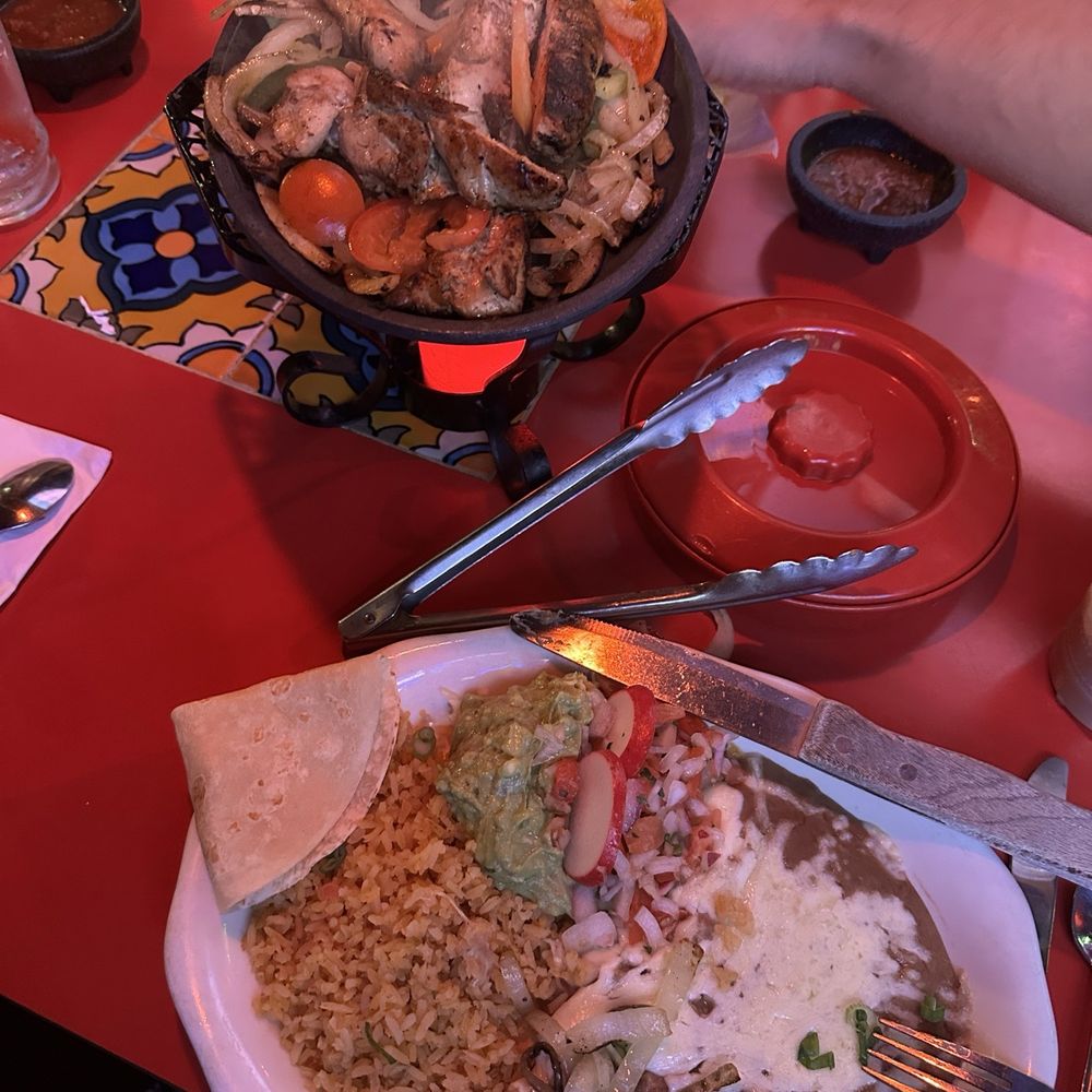 Don Cuco Mexican Restaurant - Chicken Fajitas. Not too much flavor. - Mexican Near Me - Burbank, California Don Cuco Mexican Restaurant - Chicken Fajitas. Not too much flavor. - Mexican Near Me - Burbank, California