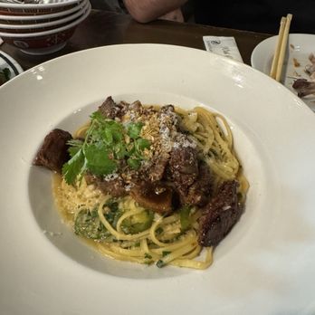 The Pig & The Lady - Garlic Noodles w/ steak - Vietnamese Near Me - Honolulu, Hawaii The Pig & The Lady - Garlic Noodles w/ steak - Vietnamese Near Me - Honolulu, Hawaii