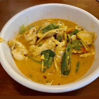 Thaise Snackbar Bird - Chicken Curry - Thai Near Me - Amsterdam, New Hampshire