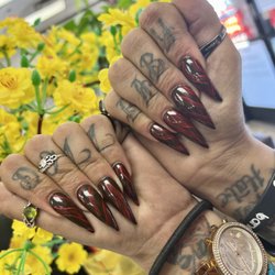 Az Nails And Spa