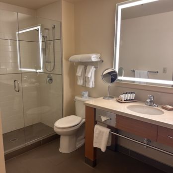 Cedarbrook Lodge - Hotels Near Me - SeaTac, Washington