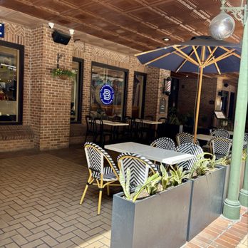 Paris Baguette - Outside - Bakeries Near Me - San Antonio, Texas