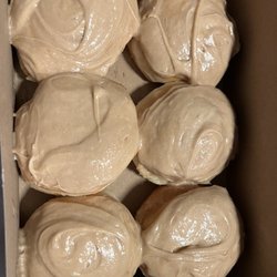 Shipley Do-Nuts - Maple cream puffs ??? No Bavarian cream filling????