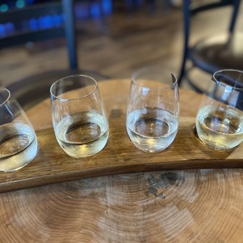 Southern Vibes - White wine flight - Wineries Near Me - St. Augustine, Florida