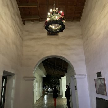 California Vacation Villas - Beautifully decorated grounds for the holidays. - Vacation Rentals Near Me - La Quinta, California