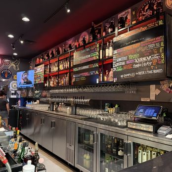 595 Craft and Kitchen - Bar area - Gastropubs Near Me - Las Vegas, Nevada 595 Craft and Kitchen - Bar area - Gastropubs Near Me - Las Vegas, Nevada