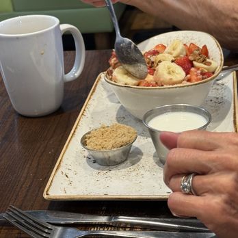 First Watch - Fruit bowl - Breakfast & Brunch Near Me - LIttleton, Colorado