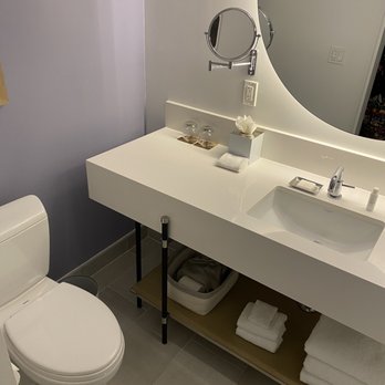 Kimpton Hotel Palomar South Beach - A beautiful, modern, clean bathroom! - Hotels Near Me - Miami Beach, Florida Kimpton Hotel Palomar South Beach - A beautiful, modern, clean bathroom! - Hotels Near Me - Miami Beach, Florida
