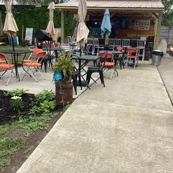 Thee Farmers Daughter - Outdoor "Back Forty" bar