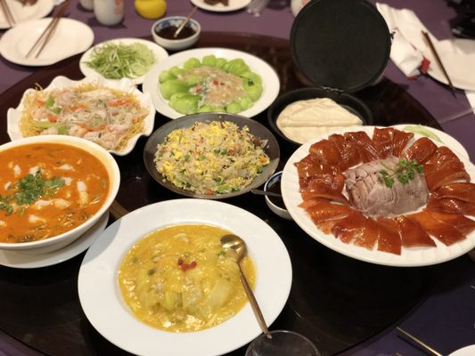 Duck House Restaurant 鹿鼎記 by null