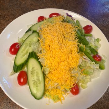 Fox's Pizza Den - Build Your Own Pizza - Pizza Near Me - Selbyville, Delaware