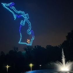 Heritage Garden - Summer drone show over the lake!