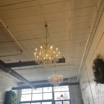 Brewpoint Craft Elmhurst - Inside - Coffee & Tea Near Me - Elmhurst, Illinois