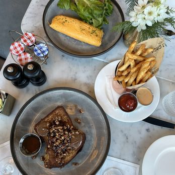 The Pembroke - French toast, omelette, fries - New American Near Me - Washington, DC, District of Columbia The Pembroke - French toast, omelette, fries - New American Near Me - Washington, DC, District of Columbia
