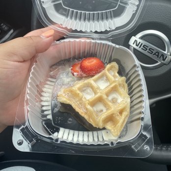 The Grind House - They were also out containers so they cut the croffles in half and put each half in a smaller container which was whatever. - Coffee & Tea Near Me - Bethpage, New York