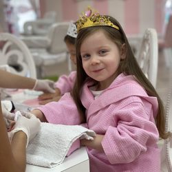 Little Princess Spa Pembroke Pines - Mani ready