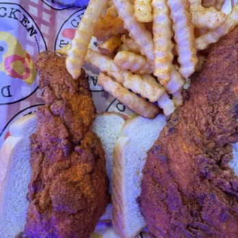 Dave's Hot Chicken - Chicken tenders meal (Medium heat) - Chicken Shop Near Me - Jacksonville, Florida Dave's Hot Chicken - Chicken tenders meal (Medium heat) - Chicken Shop Near Me - Jacksonville, Florida