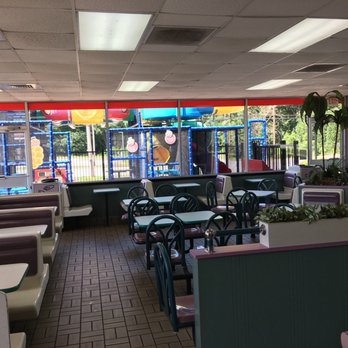 Burger King - the inside of the restaurant - Burgers Near Me - Fountain Inn, South Carolina Burger King - the inside of the restaurant - Burgers Near Me - Fountain Inn, South Carolina