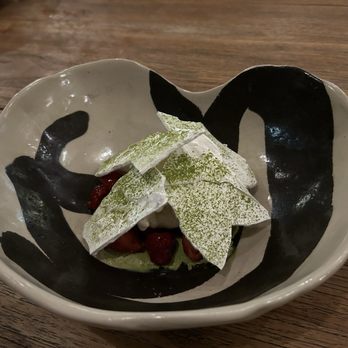 Flora - Pavlova - Breakfast & Brunch Near Me - Miami, Florida Flora - Pavlova - Breakfast & Brunch Near Me - Miami, Florida