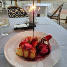 The combination of Strawberry Chantilly and Raspberry Crespelle The combination of Strawberry Chantilly and Raspberry Crespelle